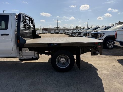 New 2025 GMC Sierra 3500 Pro w/ Convenience Package image 3