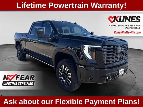 Used 2025 GMC Sierra 3500 Denali Ultimate AWD/4WD image 3