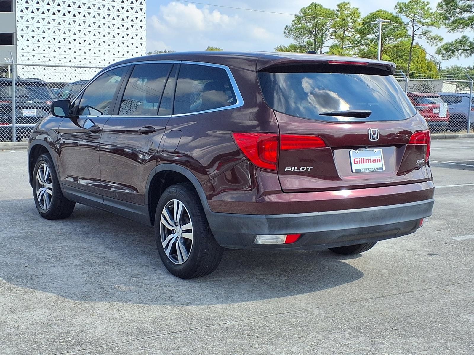 Used 2017 Honda Pilot EX-L image 3