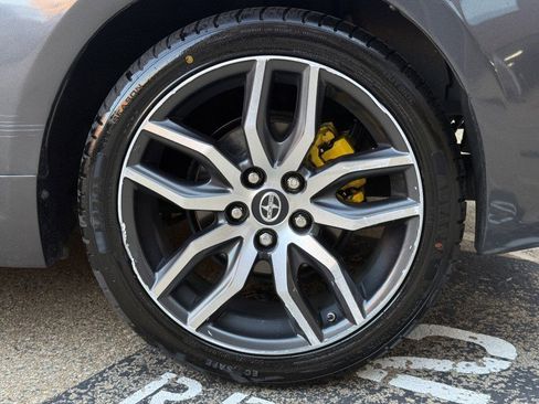 Used 2016 Scion tC image 33