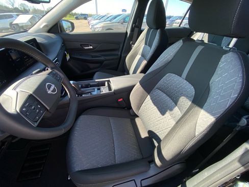 New 2026 Nissan Sentra SV w/ SV Convenience Package FWD image 11