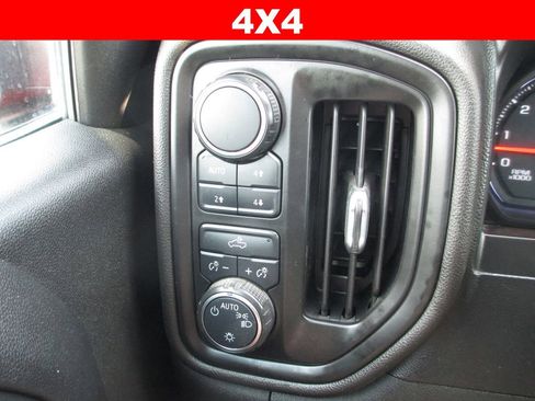 Used 2020 Chevrolet Silverado 1500 Custom Trail Boss w/ Custom Convenience Package image 24