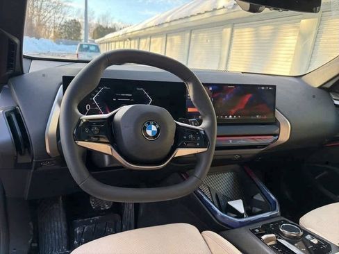 Used 2025 BMW X3 xDrive30i w/ Convenience Package image 9