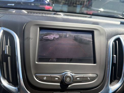 Used 2024 Chevrolet Equinox LT FWD image 22
