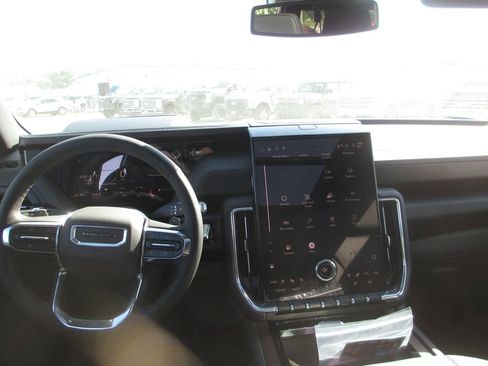 New 2026 GMC Yukon XL Denali w/ Sun & Power Step Package AWD/4WD image 16