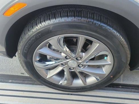 Used 2023 Buick Encore GX Essence w/ Experience Buick Package FWD image 8