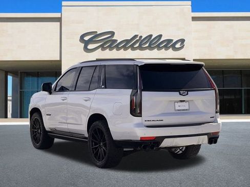 Certified 2024 Cadillac Escalade V w/ LPO, ONYX Package image 9