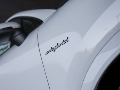 New 2026 Porsche Cayenne E-Hybrid Coupe AWD/4WD image 15