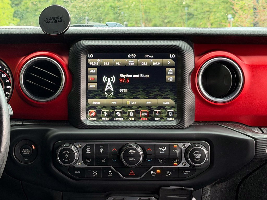 Used 2018 Jeep Wrangler Unlimited Rubicon AWD/4WD image 48