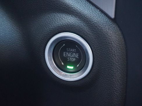 Used 2019 GMC Sierra 1500 SLT w/ SLT Premium Plus Package image 33