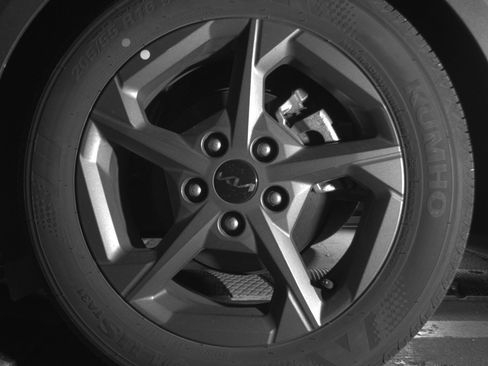 Used 2025 Kia K4 LXS image 14