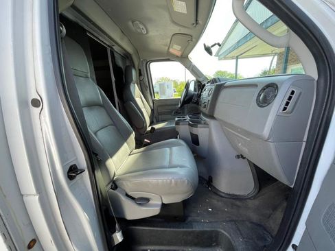 Used 2012 Ford E-350 and Econoline 350 Super Duty w/ Class I Trailer Tow Pkg image 8