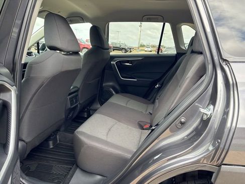 Used 2024 Toyota RAV4 XLE FWD image 15