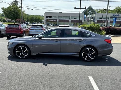 Used 2018 Honda Accord Sport image 5