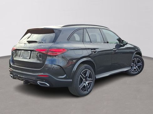 Certified 2025 Mercedes-Benz GLC 300 GLC 300 image 4