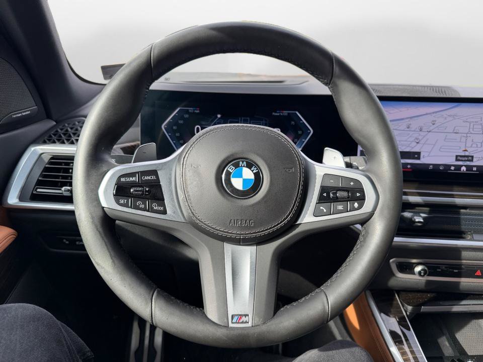 Used 2024 BMW X5 xDrive40i w/ M Sport Package AWD/4WD image 10