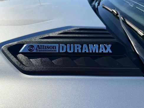 Used 2021 Chevrolet Silverado 3500 LTZ w/ LTZ Premium Package image 19