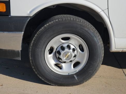 New 2025 Chevrolet Express 3500 w/ Power Convenience Package RWD image 16