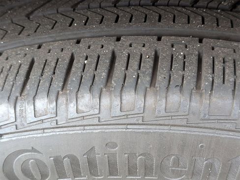 Used 2024 Land Rover Defender 130 V8 image 11