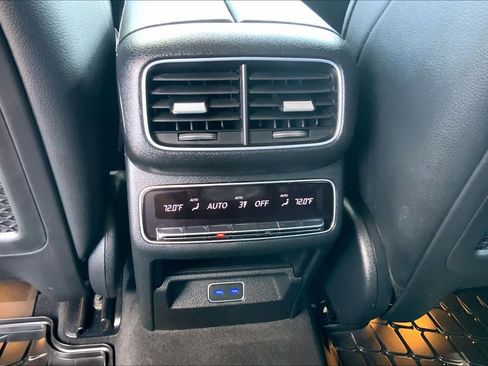 Used 2025 Mercedes-Benz GLS 450 4MATIC image 34