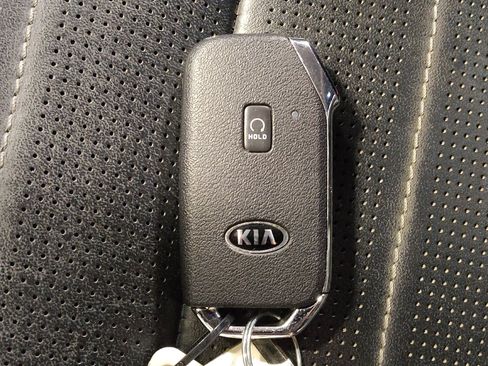 Used 2021 Kia Telluride SX w/ SX Prestige Package image 32