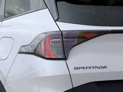 New 2027 Kia Sportage X-Line AWD/4WD image 12