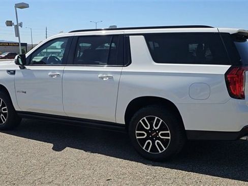 Used 2022 GMC Yukon XL AT4 w/ AT4 Premium Plus Package image 6