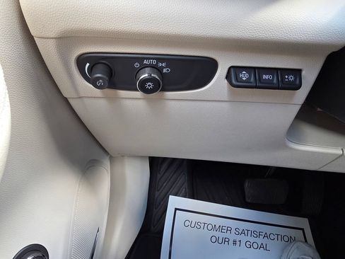 Used 2023 Buick Envision Avenir FWD image 37
