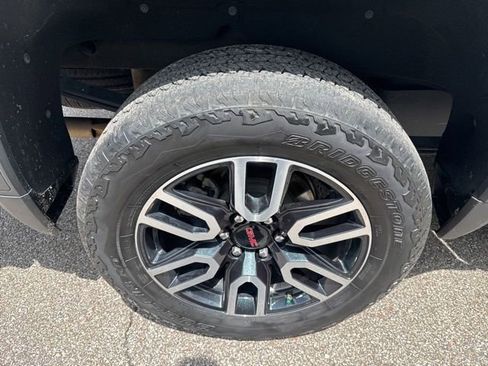 Used 2021 GMC Sierra 1500 AT4 w/ Technology Package AWD/4WD image 14