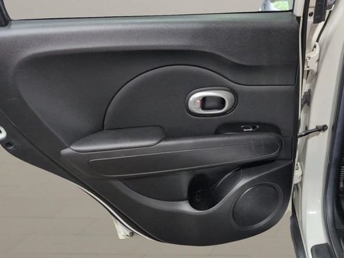 Used 2017 Kia Soul + w/ Designer's Package FWD image 16