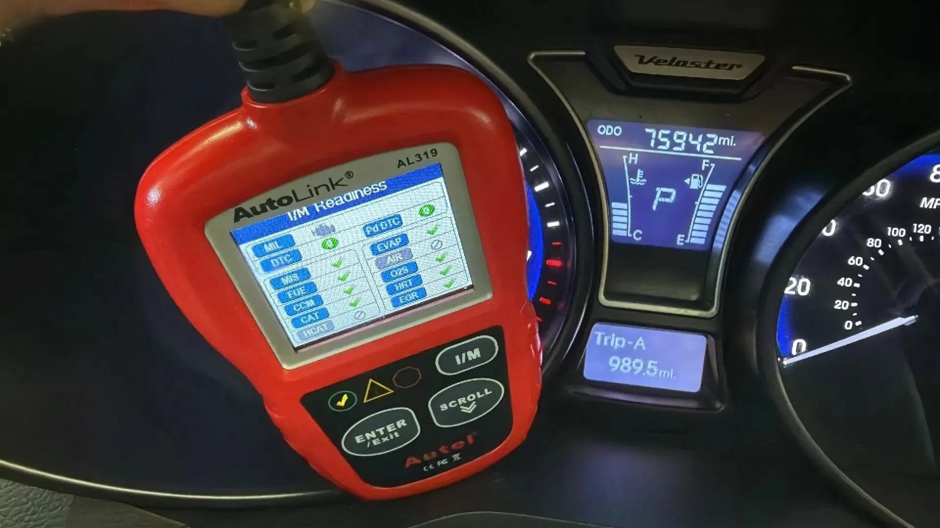 Used 2015 Hyundai Veloster Turbo FWD image 58
