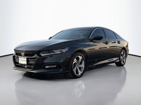 Used 2019 Honda Accord EX image 10