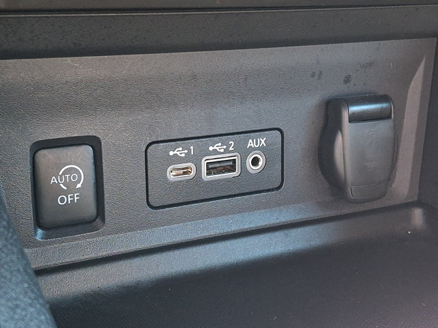 Certified 2024 Nissan Sentra SR FWD image 24