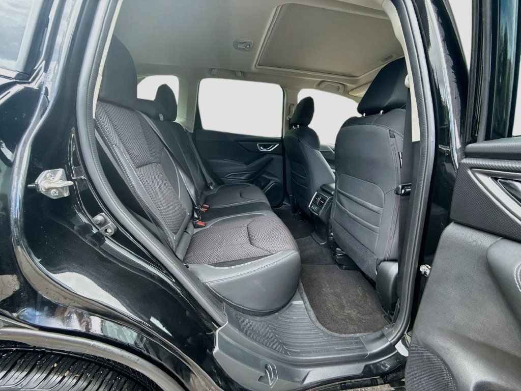 Used 2023 Subaru Forester Premium AWD/4WD image 31