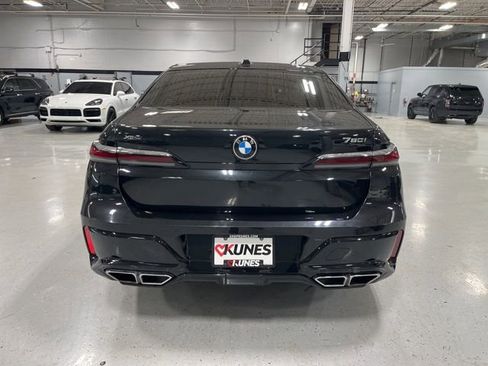Used 2023 BMW 760i xDrive image 6
