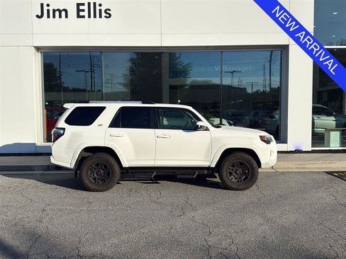 Used 2023 Toyota 4Runner SR5 AWD/4WD image 1