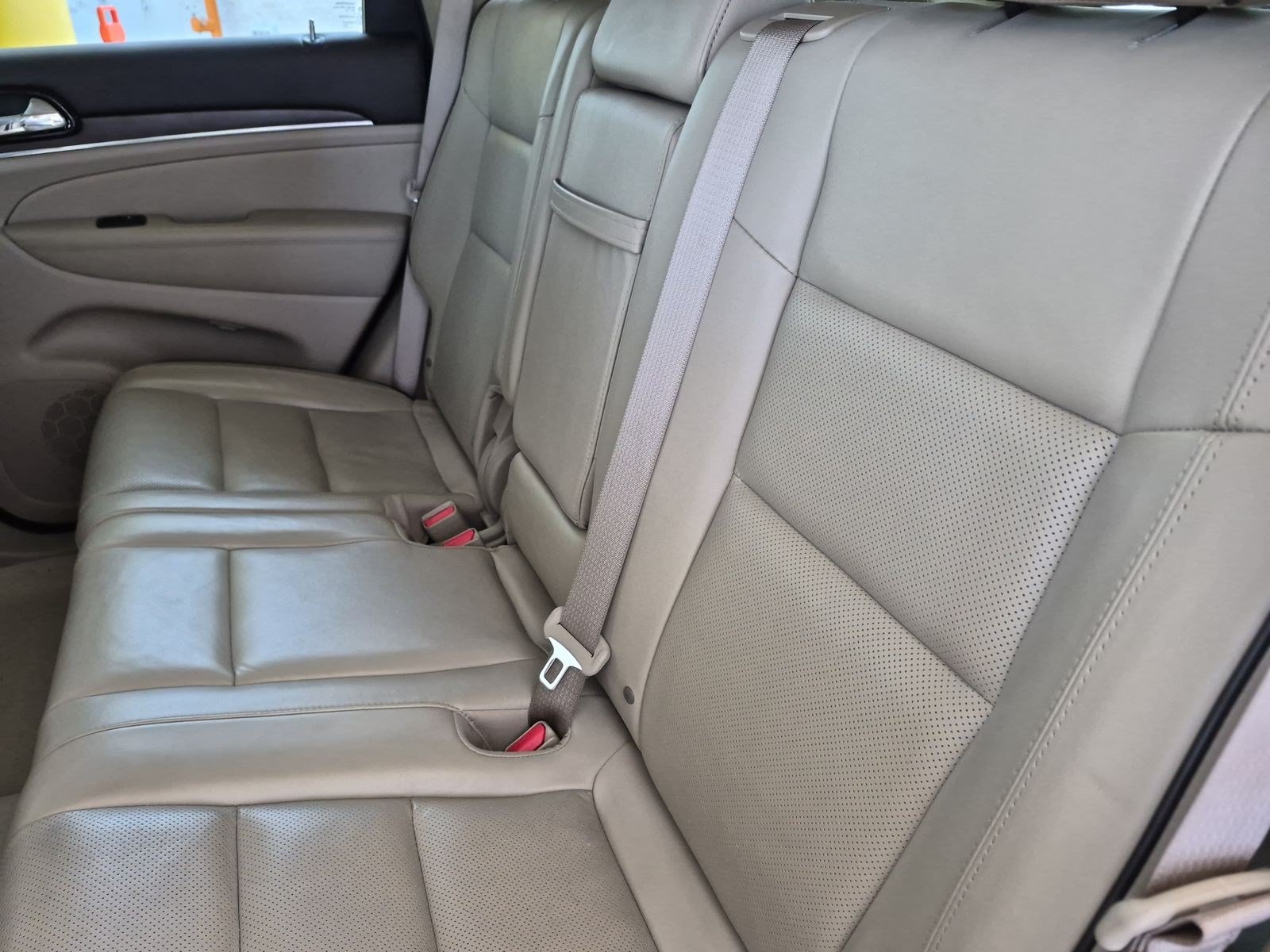 Used 2021 Jeep Grand Cherokee Overland AWD/4WD image 30
