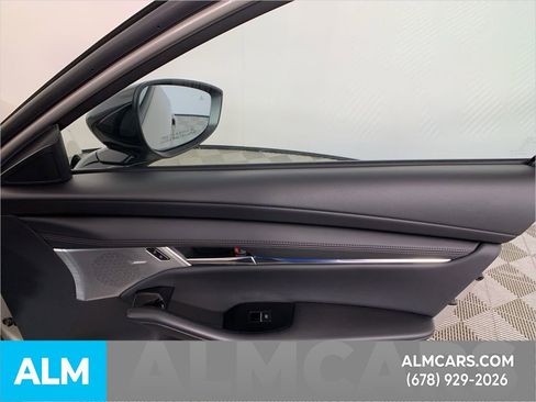 Used 2025 MAZDA MAZDA3 2.5 Turbo Sedan w/Premium Plus image 36