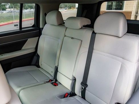 New 2026 Hyundai Santa Fe SE image 19