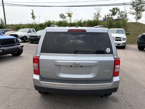 Used 2017 Jeep Patriot High Altitude AWD/4WD image 7