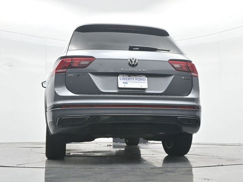 Used 2022 Volkswagen Tiguan SE R-Line AWD/4WD image 37