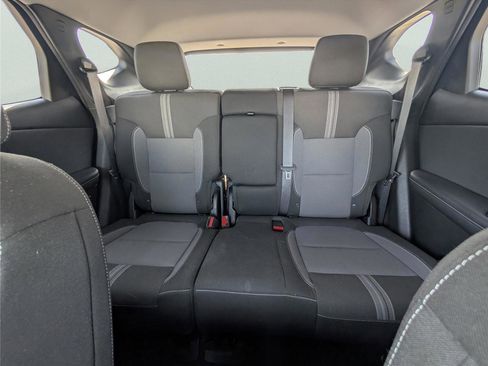 Used 2025 Chevrolet Blazer LT image 13