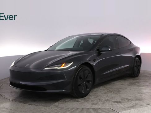 Used 2025 Tesla Model 3 Long Range RWD image 2