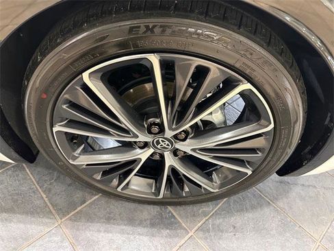 Certified 2025 Toyota Prius Limited image 27