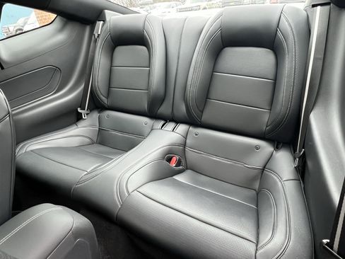 Used 2025 Ford Mustang GT Premium image 16