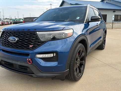 Used 2020 Ford Explorer ST w/ ST Street Pack AWD/4WD image 4