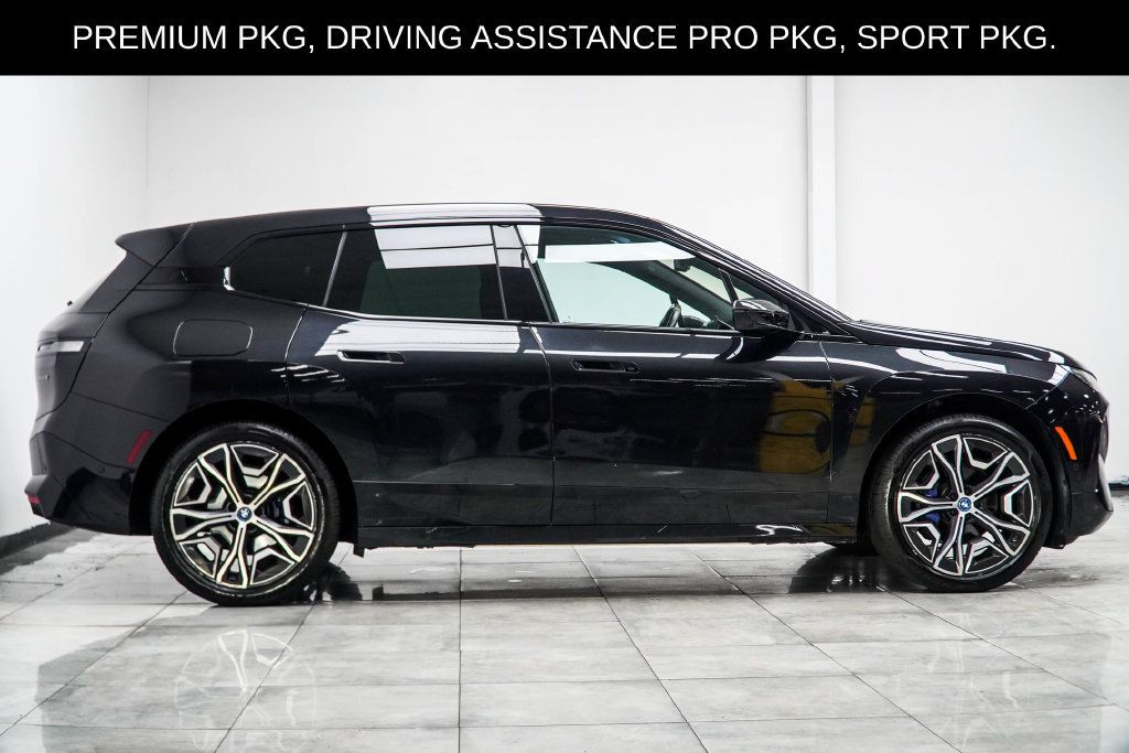 Used 2024 BMW iX xDrive50 w/ Premium Package AWD/4WD image 7