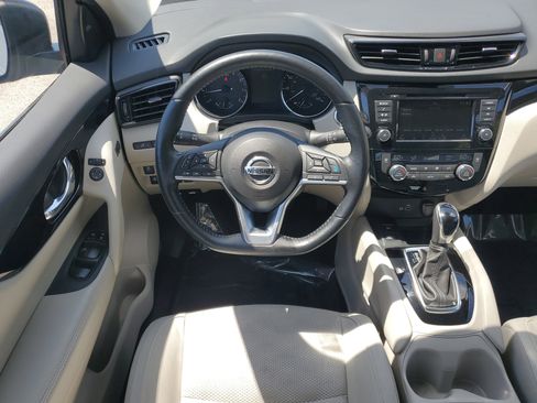 Certified 2022 Nissan Rogue Sport SV w/ Technology Package image 16