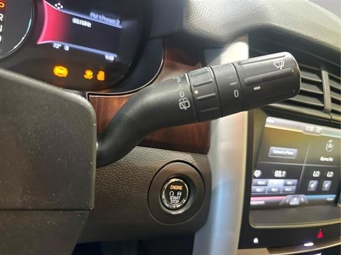 Used 2014 Ford Edge Limited w/ Driver Entry Package FWD image 18