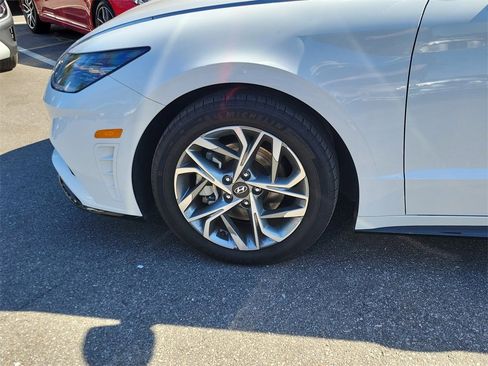 Certified 2023 Hyundai Sonata SEL w/ Convenience Package image 6